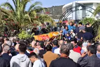 The little Yiğit, a devoted fan of Galatasaray, was bid farewell on his final journey.