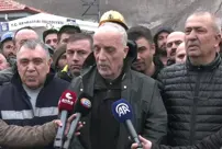 TÜRK-İŞ President Atalay participated in a solidarity action with miners.