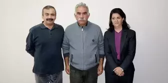 Террористский лидер Абдулла Öcalan отправил сообщение Сырры Сюррейя Öндеру.