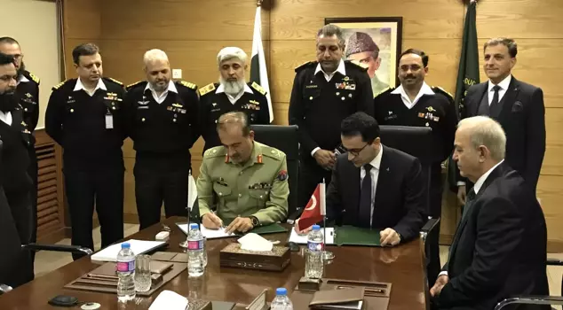 شركة تركية توقع اتفاقية تحديث غواصة باكستانية