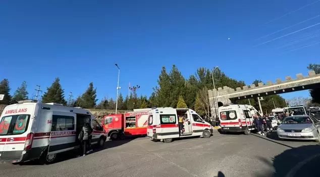 Li Diyarbekirê 6 wesayît li hev qelibîn, 12 kes birîndar bûn