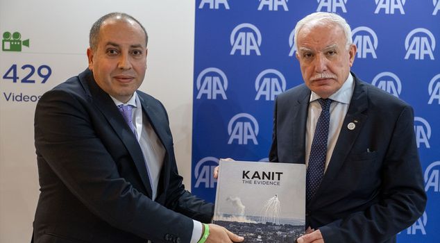 Участники Дипломатического форума в Анталье ознакомились с книгой АА «Доказательство»
