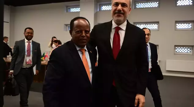 وزير الخارجية التركي يلتقي نظيريه الإثيوبي والبيلاروسي