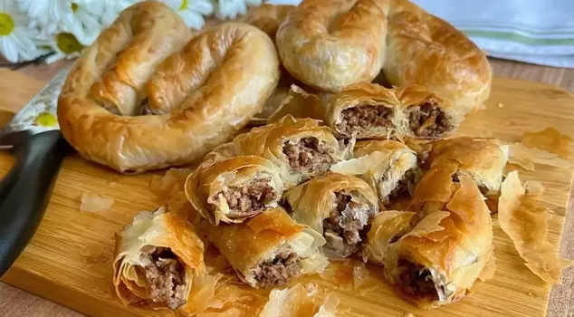 The company using the name of the historic Sarıyer Börekçisi shocked everyone with the minced meat pastry they produced.