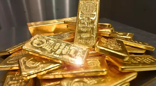 Gold prices are racing towards record levels.