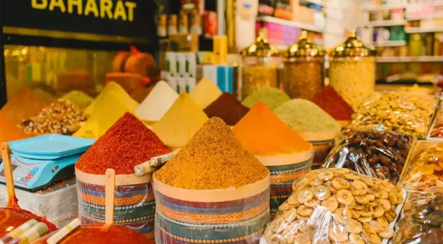 A dye that is not permitted for use in food was found in a spice produced by a company.