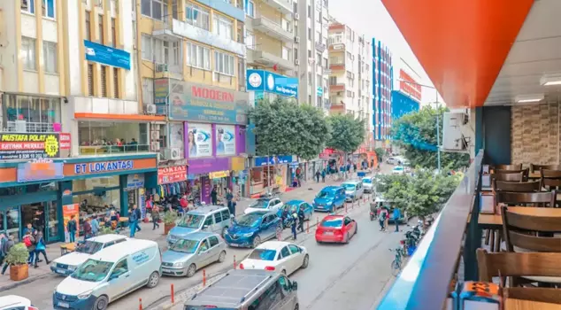 The increase in commercial real estate prices has resulted in losses against inflation.