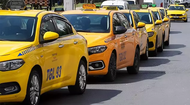 The implementation of mandatory cameras in taxis is starting.