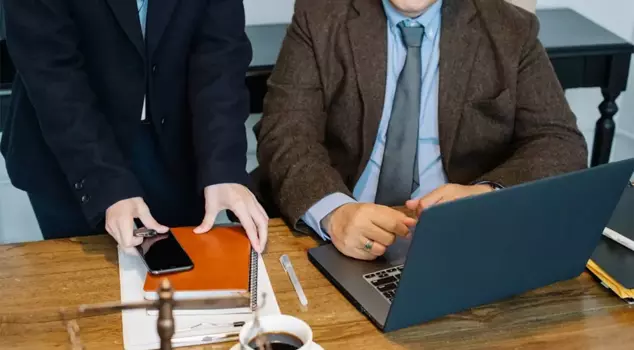 The process has begun for the recruitment of 20,000 civil servants and workers.