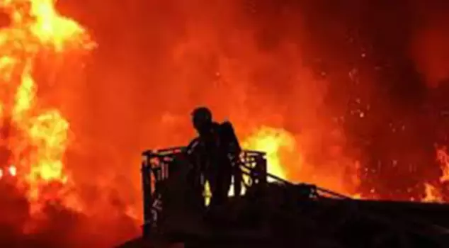 Seventeen people lost their lives in a fire in India.