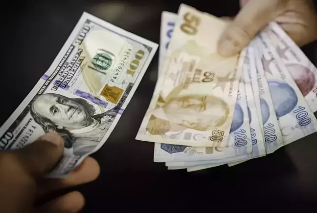 Dünyaca ünlü banka ING'nin dolar/TL için yeni öngörüsü belli oldu