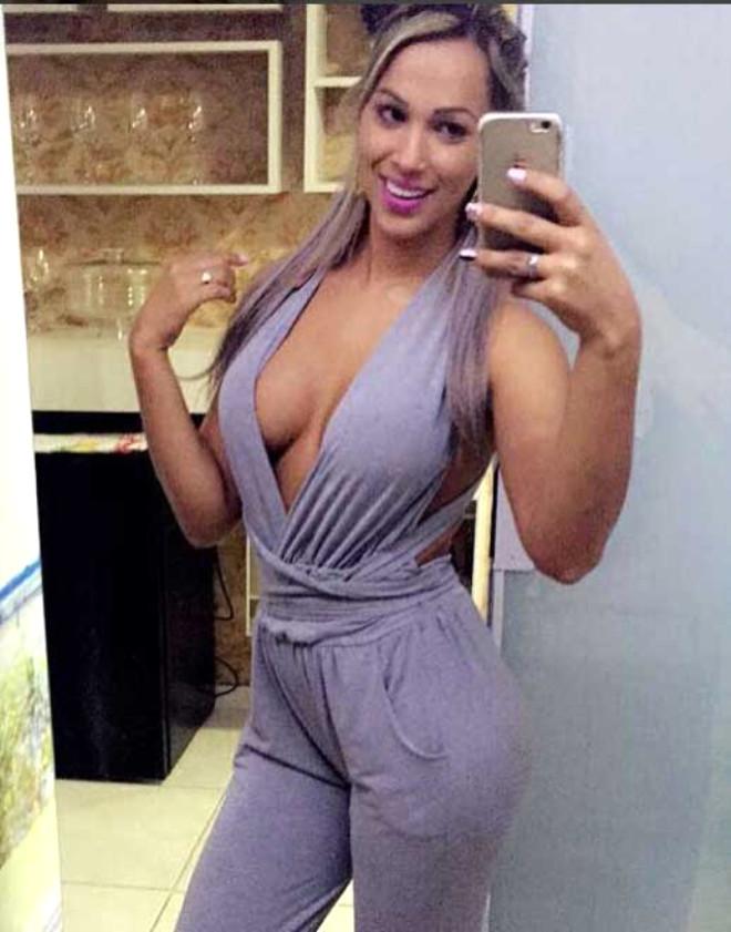 Brezilyalı Kadın Hakem Ateşli Instagram Pozlarıyla Olay Yarattı!
