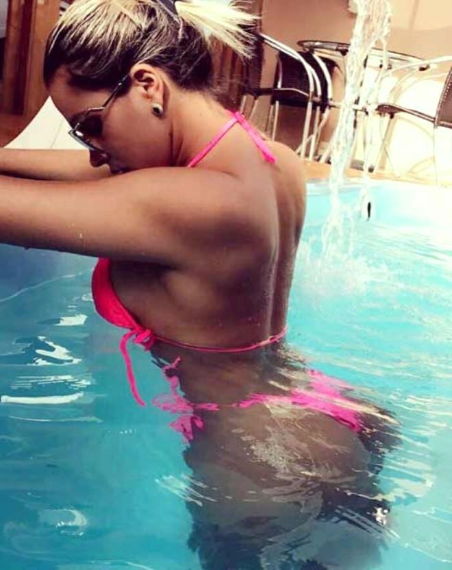 Brezilyalı Kadın Hakem Ateşli Instagram Pozlarıyla Olay Yarattı!