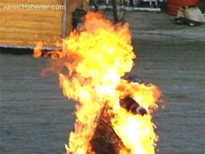 Iranian Citizen Committed An Act Of Self-Immolation In Front Of Parliament