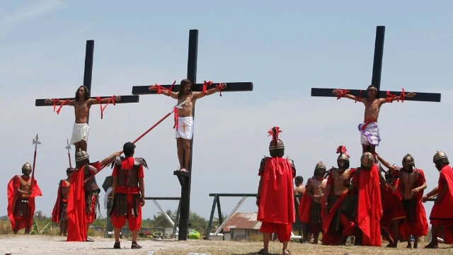 Good Friday Events Celebrate The Crucifixion Of Christ Ahead Of Easter