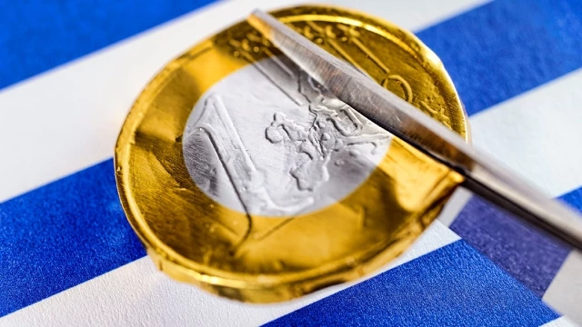 EU Governments Cut Deficits, Greece More Than Expected