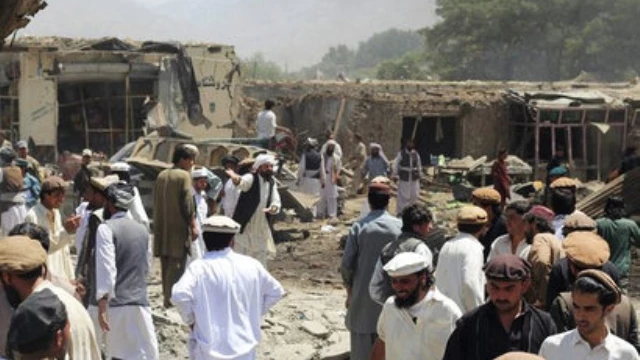 Afghan Market Bombing Kills 6