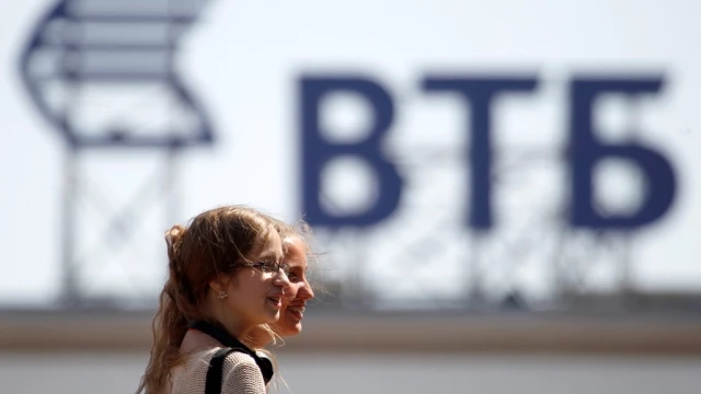 Russia's VTB Bank Backs Economy After Fresh US, EU Sanctions