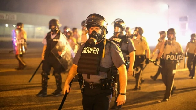 Police In Ferguson Are Violating The First Amendment, Legal Expert Says