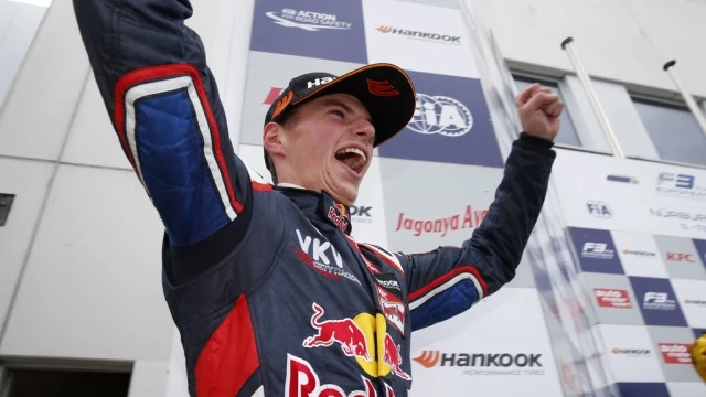 Toro Rosso To Make Max Verstappen F1's Youngest Ever Driver