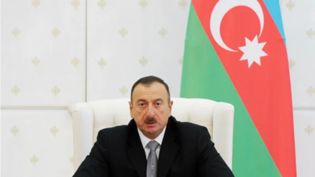 Azerbaijani President Receives Commander Of U.S Transportation Command