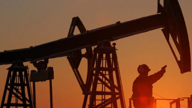 Azerbaijan Marks Oil Workers Day