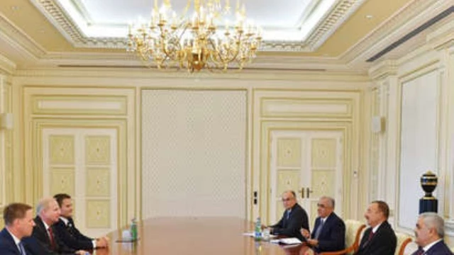 President Ilham Aliyev Received BP Group Chief Executive