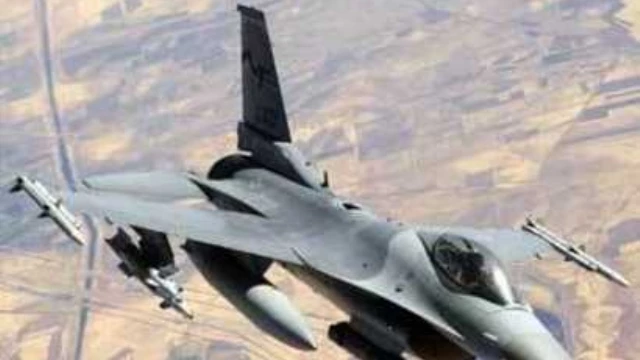 US Launches Air Strikes On Syria Islamic State Militants