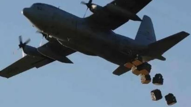 US Airdropped Weapon, Medical Aid For Kurdish Defenders In Kobani