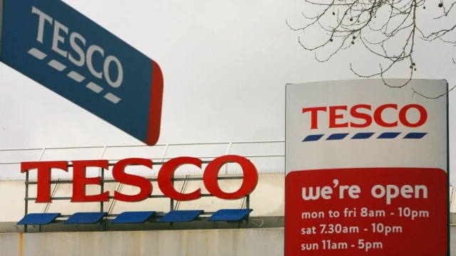 Tesco Drops Profit Outlook On Accounting Gaffe