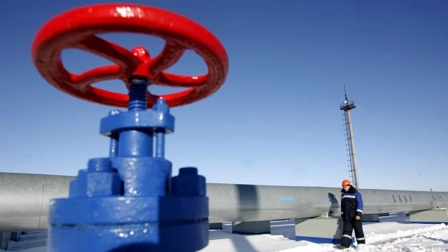 Merkel Calls On Putin To Back Ukraine Gas Solution