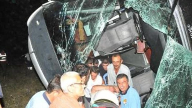 Bus Overturns In Turkey, 15 People Killed