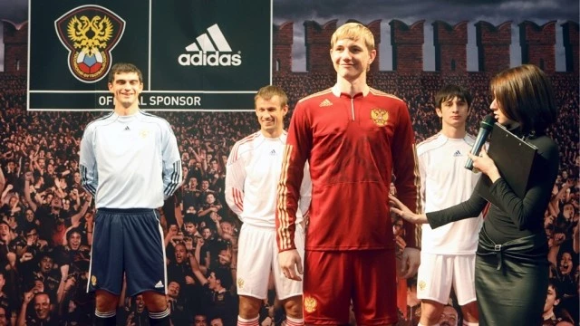 Adidas Slows Expansion In Russia