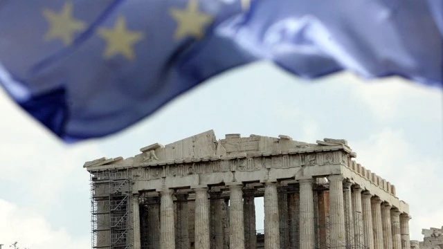 Greece Submits Budget Without Troika's OK