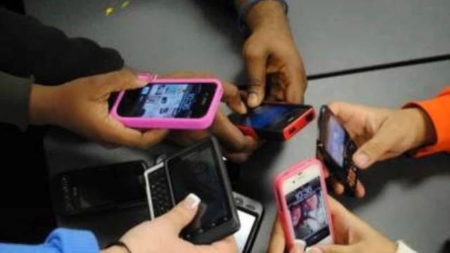 Какие мобильные телефоны в Азербайджане опасны?