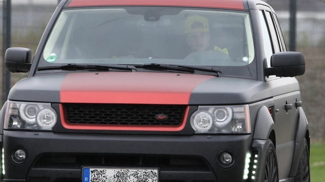 Was Reus Driving With A Fake Dutch License?
