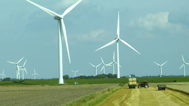 Wind Power Fuels Transition To Renewable Energy