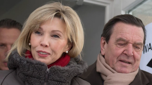 Reports: Former Chancellor Schröder Splits From Fourth Wife