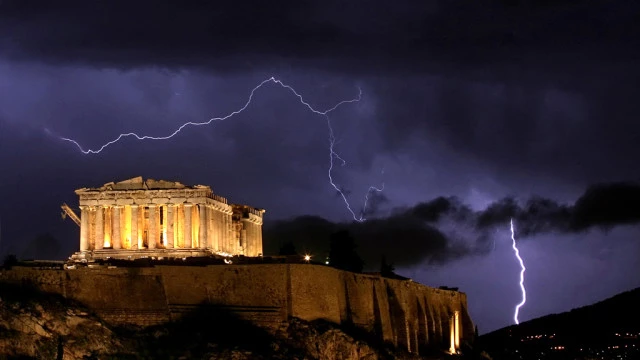 ECB Has A New Thunder Bolt For Athens