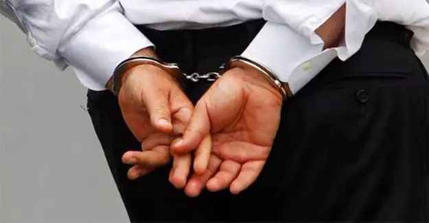 Şanlıurfa Viranşehir ve Bozova Belediye Başkanları tutuklandı Şanlıurfa Viranşehir ve Bozova Belediye Başkanları tutuklandı