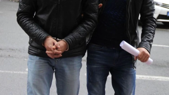 Bursa'da Fetö'den Gözaltına Alınan 8 Akademisyen Adliyede