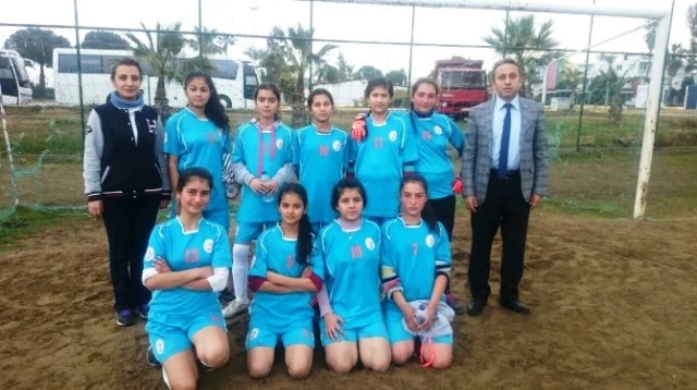 Serik'te Okul Sporları Yıldız Kızlar Futbol İlçe Birinciliği Yapıldı, System.String[]