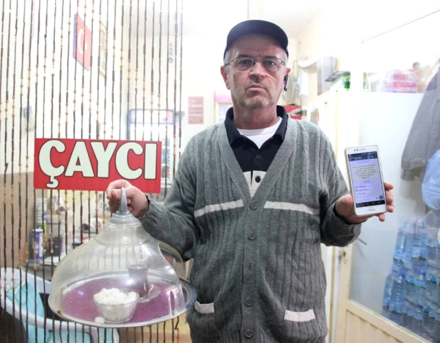 İzmirli Çaycı Whatsapp'ı Kullanarak Günde 400 Çay Satmaya Başladı