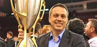 Fenerbahçe, Kadın Basketbol Takımının Hocasını Kovdu