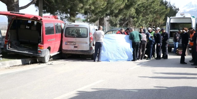 Isparta'da Trafik Kazası: 1 Ölü, 3 Yaralı