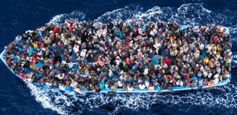 Son Dakika! Akdeniz'de 2 Mülteci Teknesi Battı: 250 Kişi Kayıp