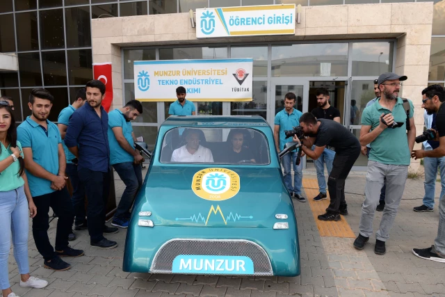 طلاب أتراك يطورون سيارة تقطع 130 كيلومترًا بأقل من نصف دولار