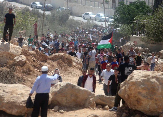 إصابة فلسطينيين في مواجهات مع الجيش الإسرائيلي بالضفة