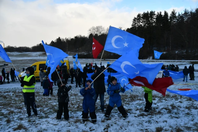 ستوكهولم.. مظاهرة احتجاجًا على وفاة عالم دين أويغوري بسجون الصين