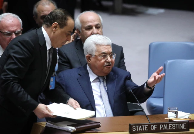 عباس: مستعدون لتبادل طفيف للأراضي مع إسرائيل ولا تنازل عن القدس الشرقية